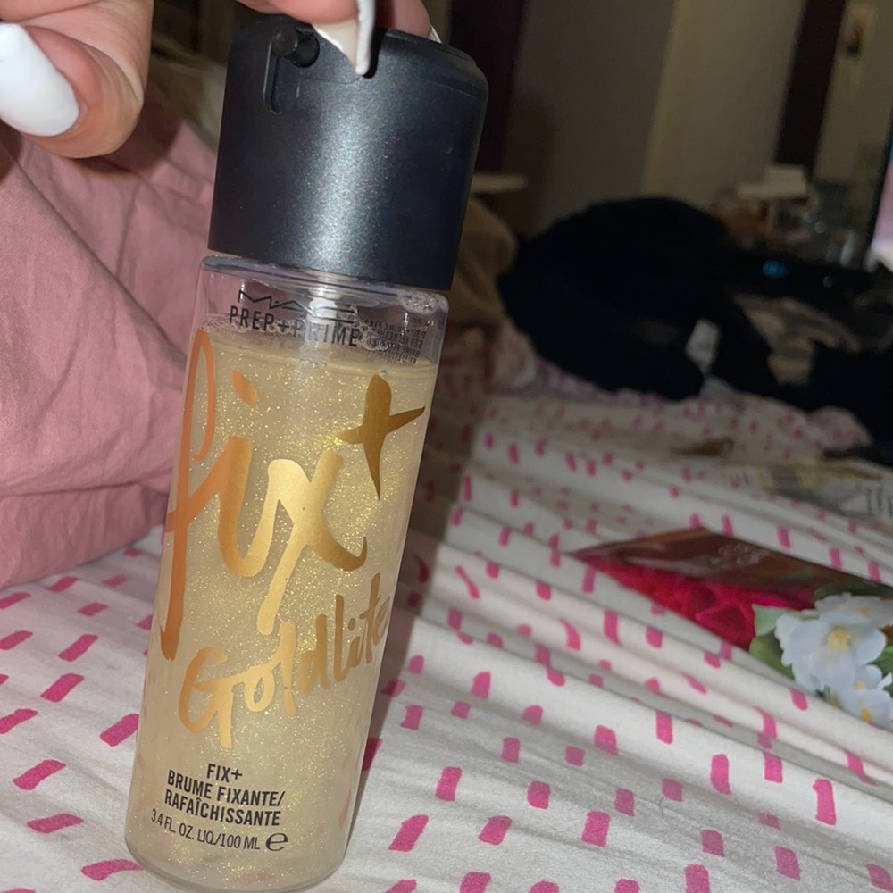Mac prep + prime fix + gold lite setting spray